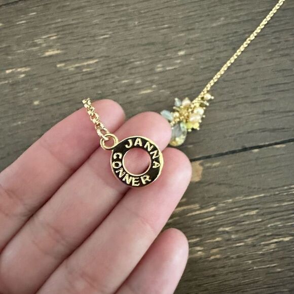 JANNA CONNER Multicolored Dancing Pearls Crystal Gold Tone chain necklace - Picture 4 of 7